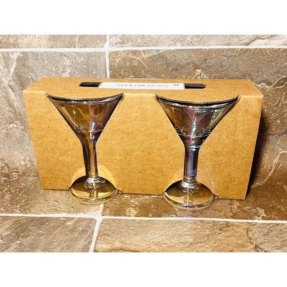 Target Bullseyes Playground 5.5” Iridescent Martini Cocktail Stem Wine Glass 2pk - Picture 3 of 3